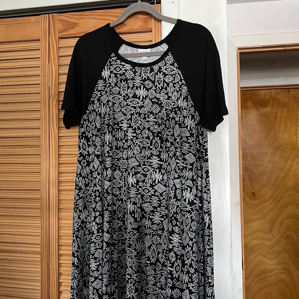 Lularoe Carley